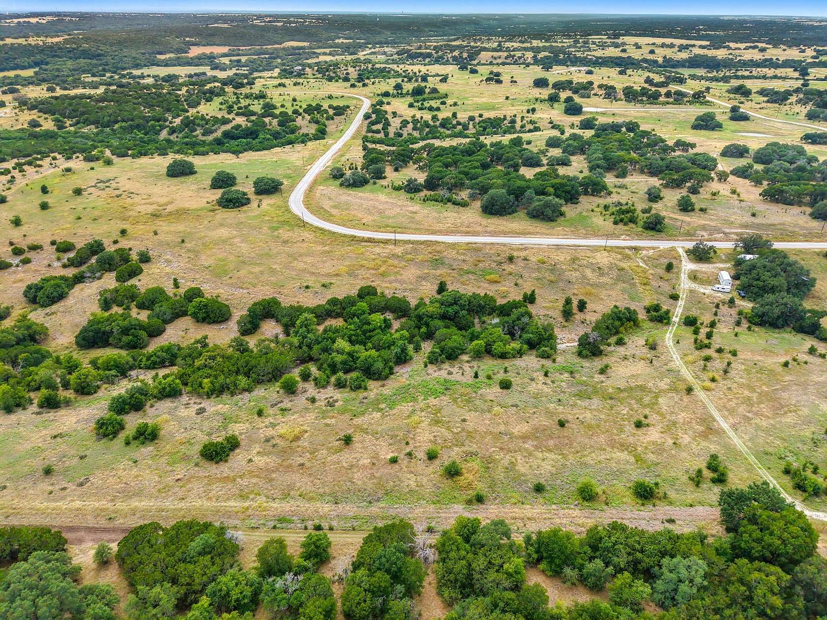 5 Acres of Land for Sale in Oglesby, Texas