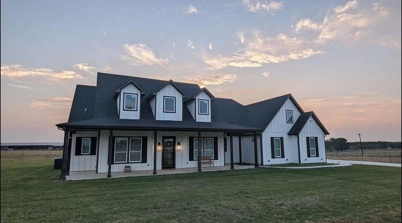 6.8 Acres of Land with Home for Sale in Paradise, Texas
