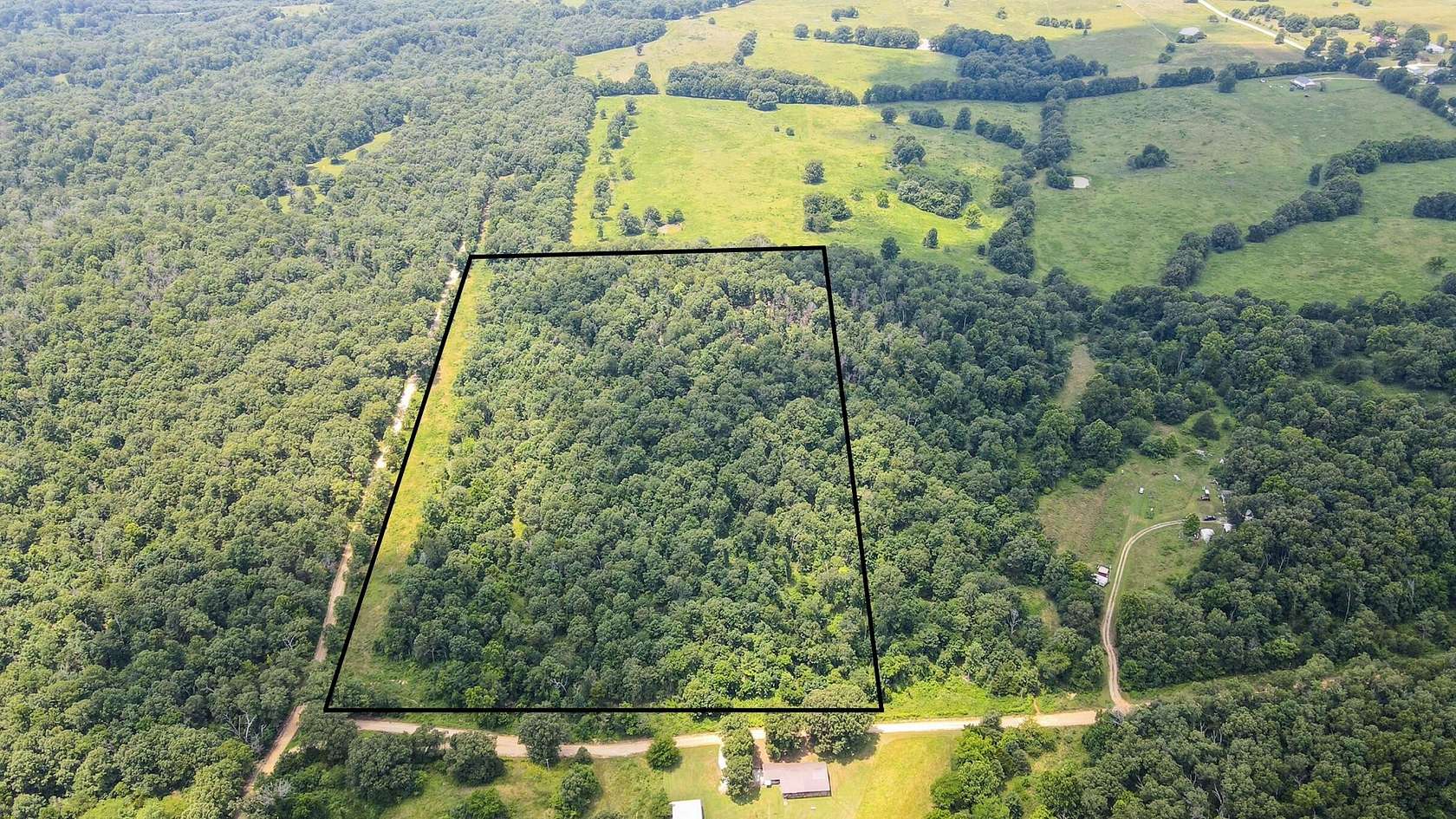 25 Acres of Recreational & Residential Land for Sale in Thayer, Missouri