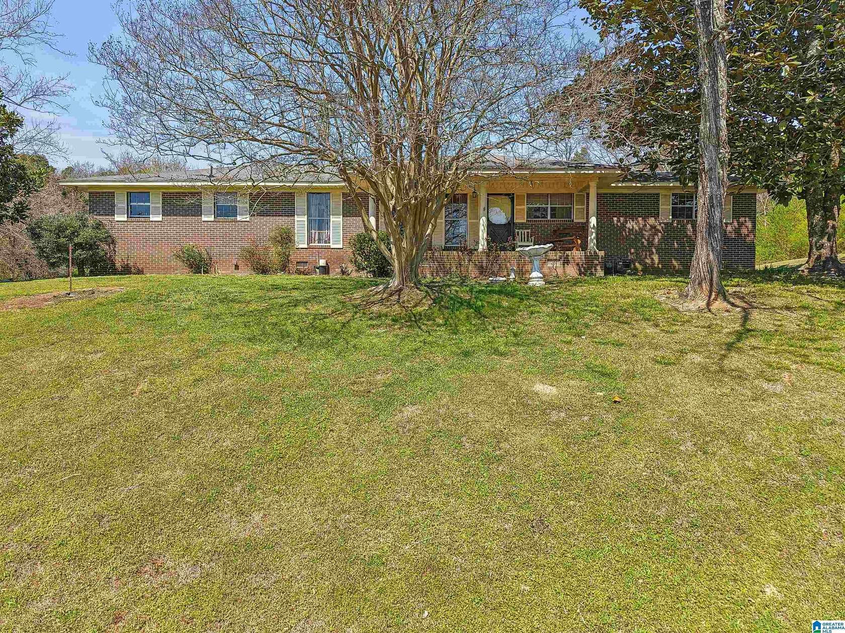 1.5 Acres of Land with Home for Sale in Ragland, Alabama