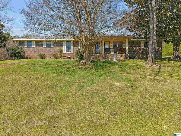 1.5 Acres of Land with Home for Sale in Ragland, Alabama