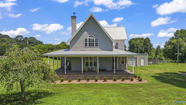 20.9 Acres of Land with Home for Sale in Boaz, Alabama