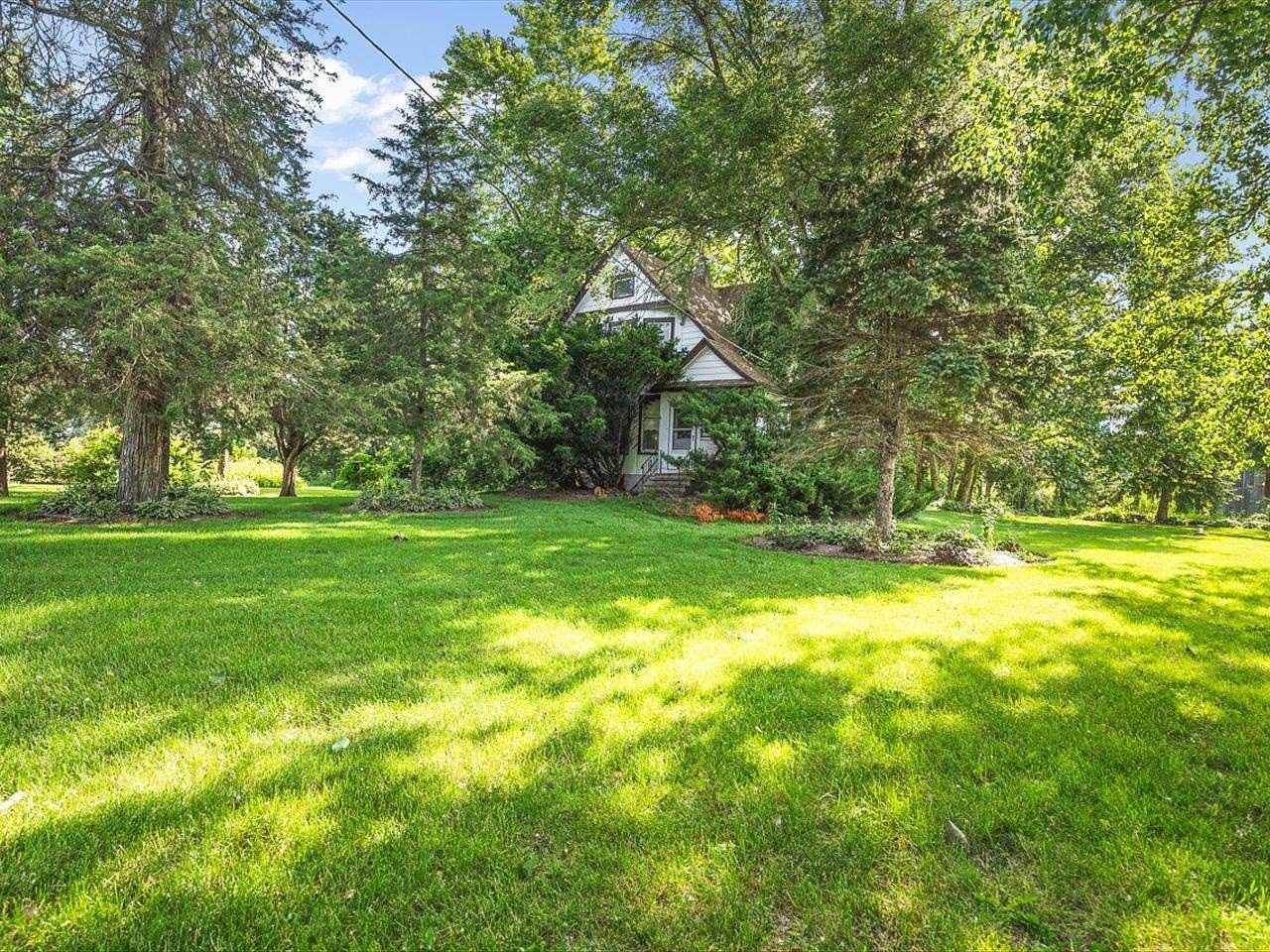 8 Acres of Land with Home for Sale in Belvidere, Illinois