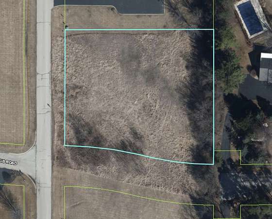 0.93 Acres of Residential Land for Sale in Woodstock, Illinois
