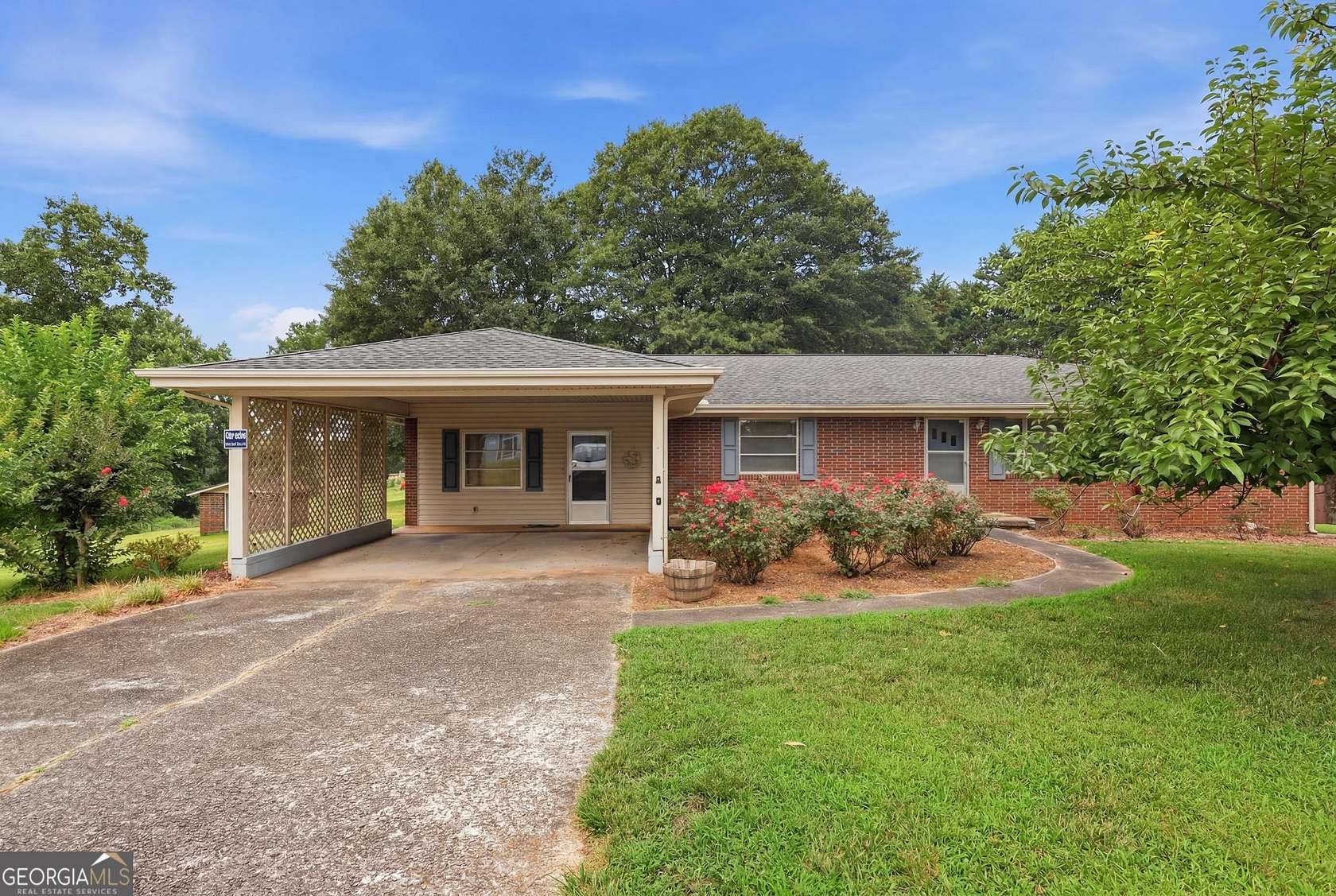 4.45 Acres of Improved Mixed-Use Land for Sale in Alto, Georgia
