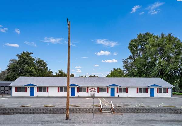 5 Acres of Improved Mixed-Use Land for Sale in Richland, Washington
