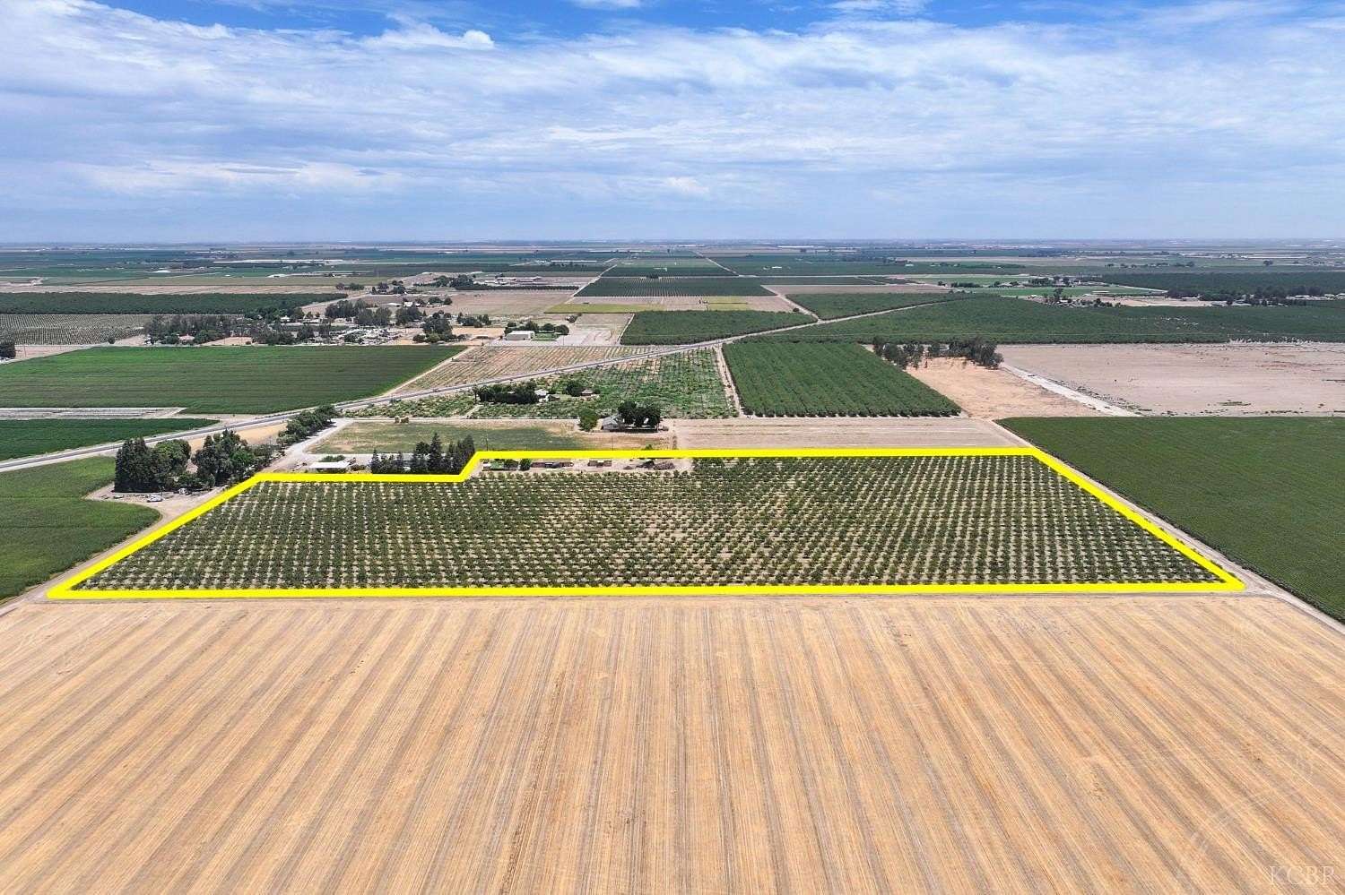 19.2 Acres of Land with Home for Sale in Hanford, California
