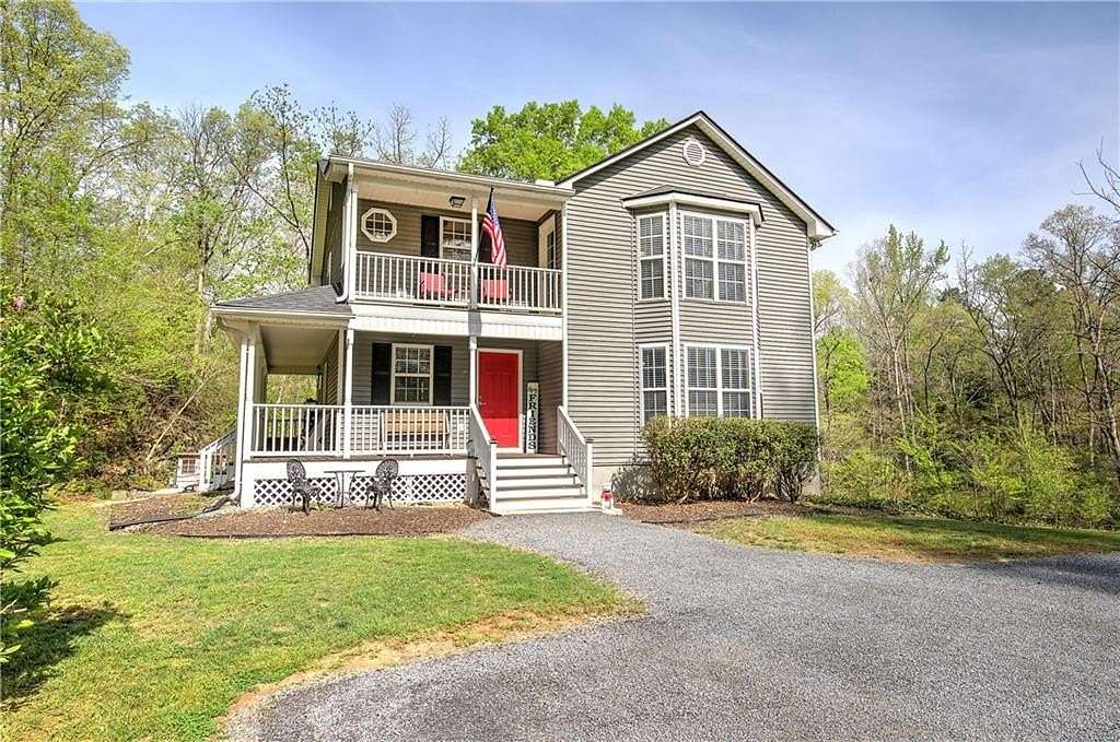 10.4 Acres of Land with Home for Sale in Kingston, Georgia