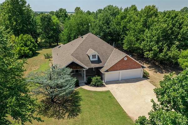 9.69 Acres of Land with Home for Sale in Yukon, Oklahoma