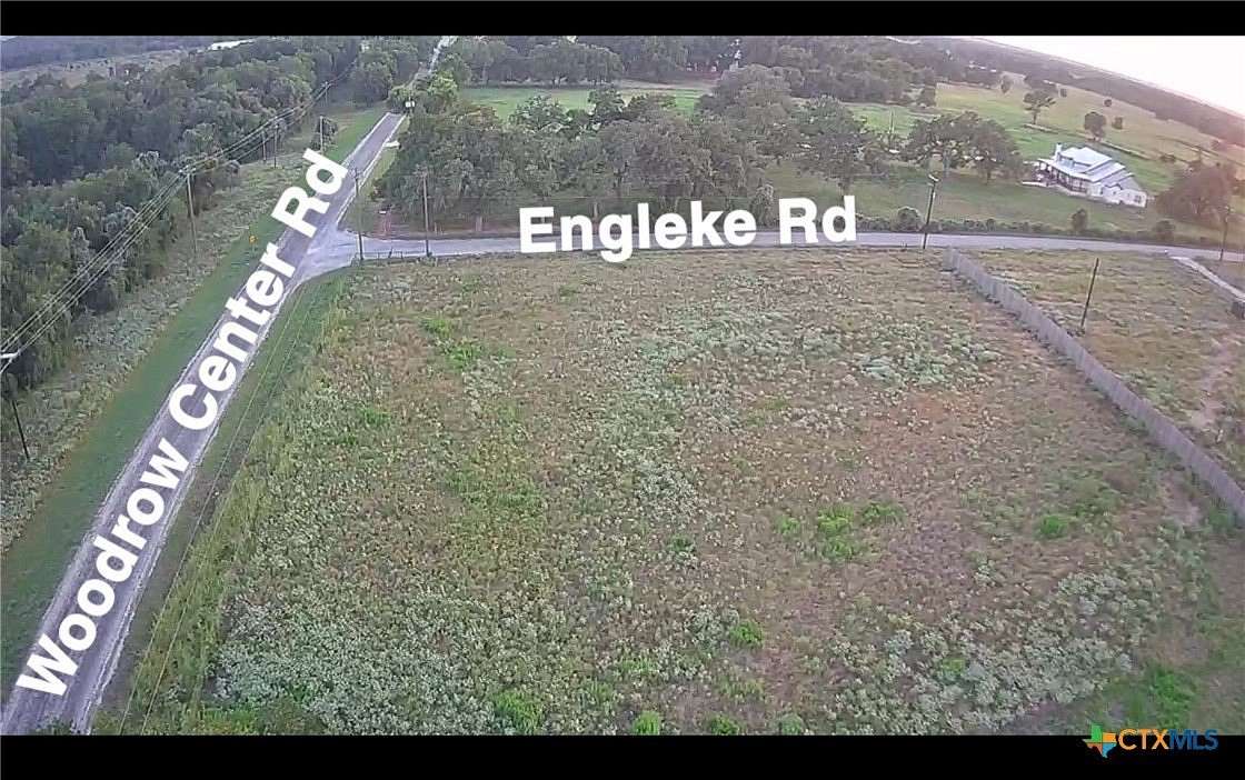1.2 Acres of Residential Land for Sale in Kingsbury, Texas