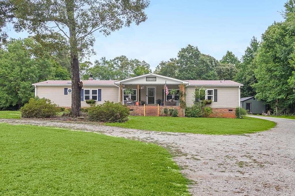 11 Acres of Land with Home for Sale in Abbeville, South Carolina