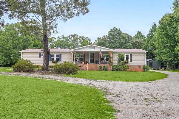 11 Acres of Land with Home for Sale in Abbeville, South Carolina