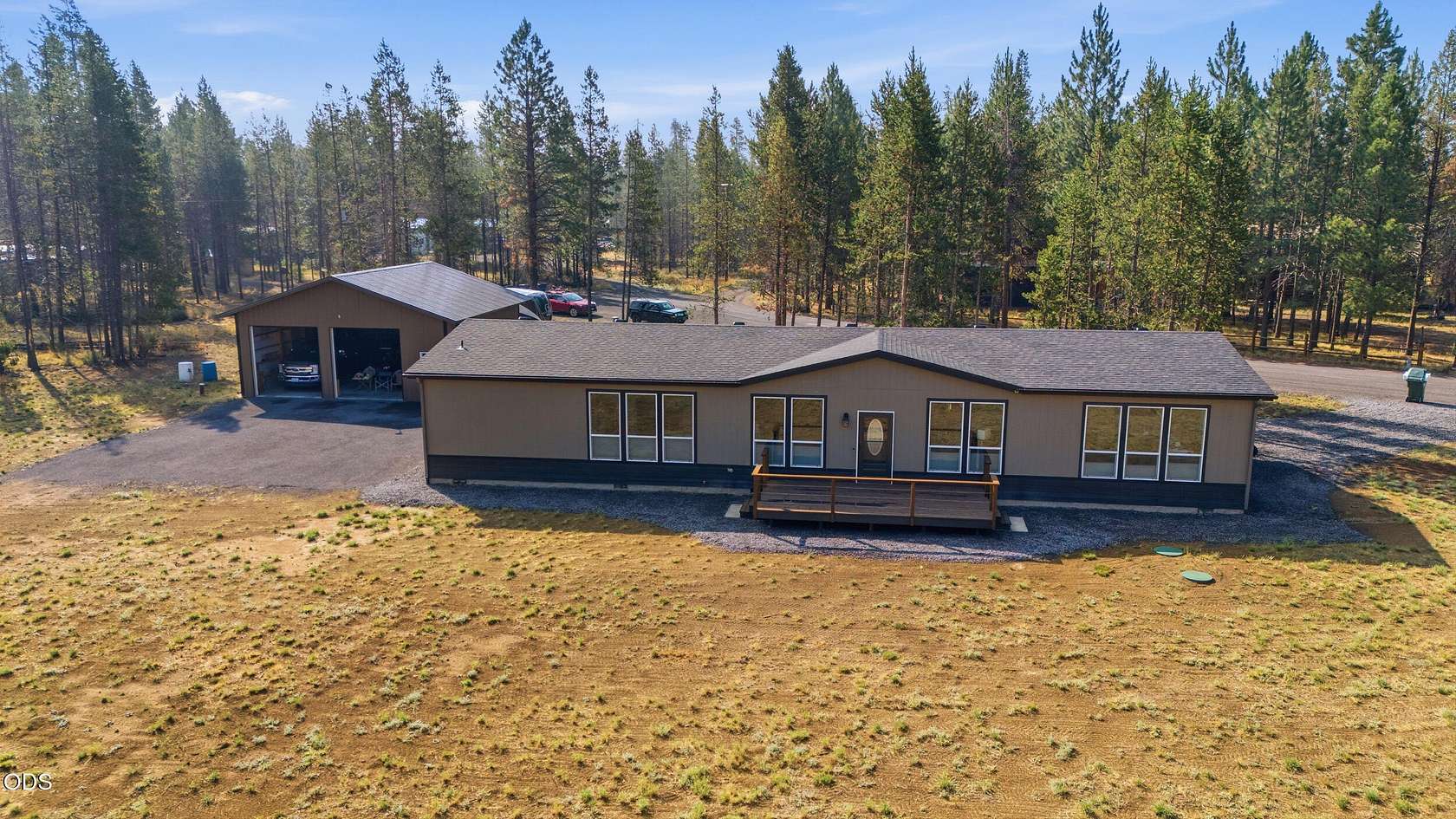 1.5 Acres of Land with Home for Sale in La Pine, Oregon