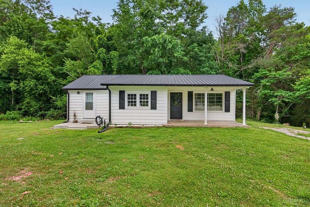 1.73 Acres of Land with Home for Sale in Allons, Tennessee