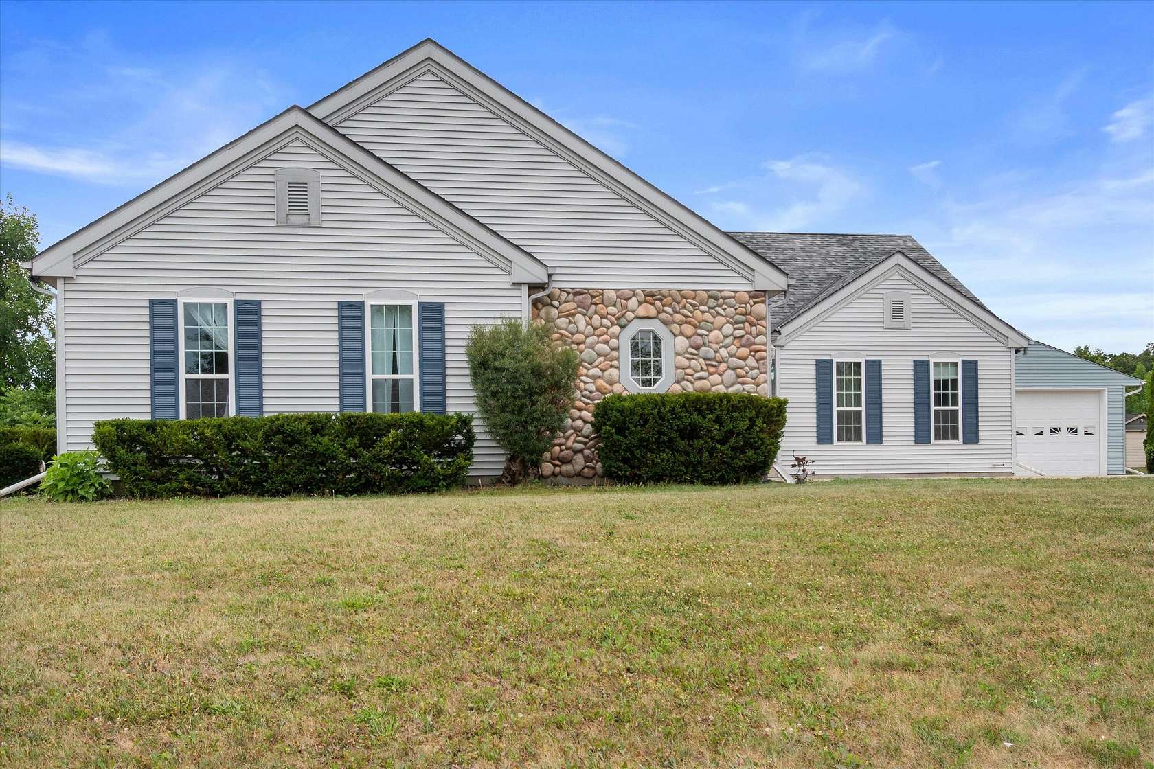 1.8 Acres of Land with Home for Sale in Franklin, Wisconsin