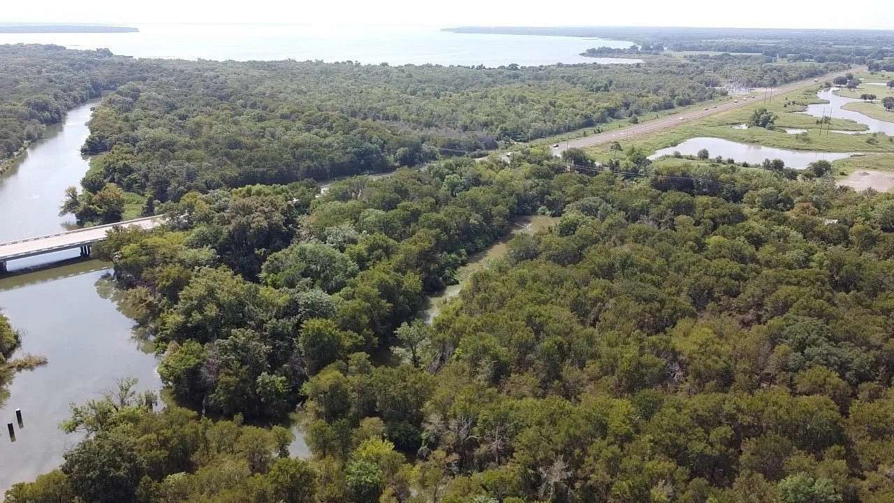 35.8 Acres of Land for Sale in Kemp, Texas