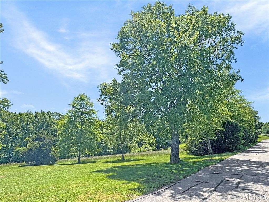 5.2 Acres of Residential Land for Sale in Washington, Missouri