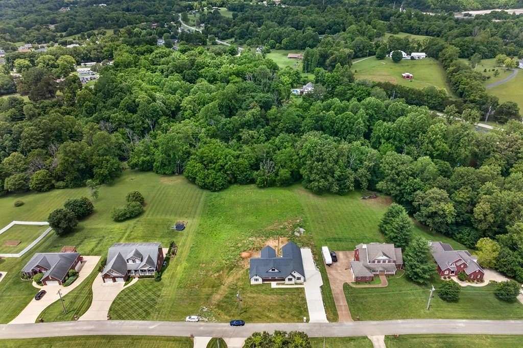 0.98 Acres of Residential Land for Sale in Cookeville, Tennessee