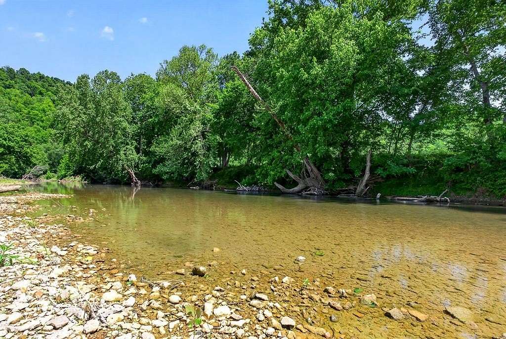 1 Acre of Land for Sale in Gainesboro, Tennessee