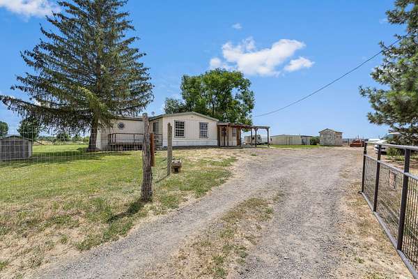 2 Acres of Land with Home for Sale in Prineville, Oregon