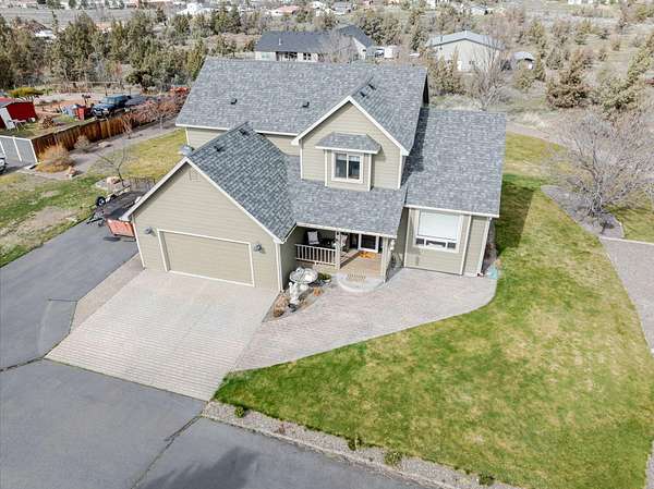 2 Acres of Land with Home for Sale in Madras, Oregon