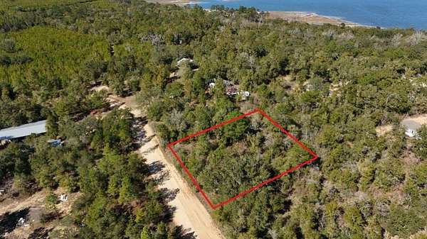 1 Acre of Residential Land for Sale in Chipley, Florida