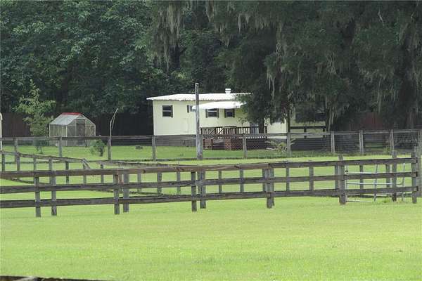 6 Acres of Land with Home for Sale in Ocala, Florida