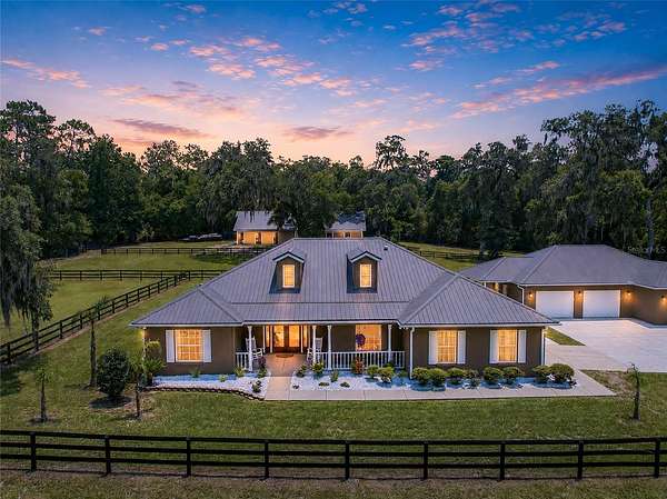 4.4 Acres of Land with Home for Sale in Ocala, Florida