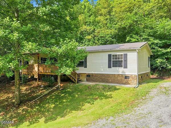 2 Acres of Improved Residential Land for Sale in Parrottsville, Tennessee