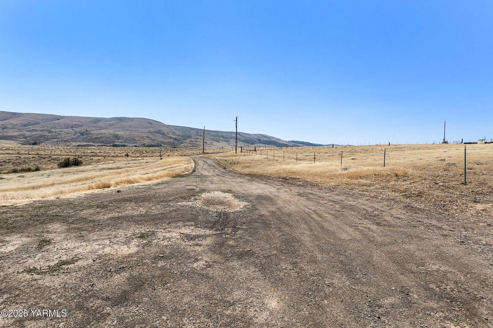10.4 Acres of Land with Home for Sale in Yakima, Washington