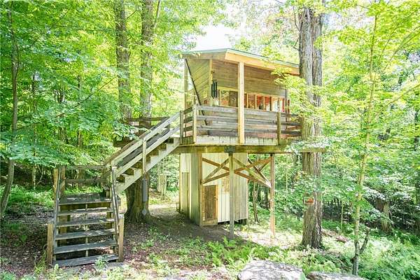 11.5 Acres of Land for Sale in Bovina Center, New York