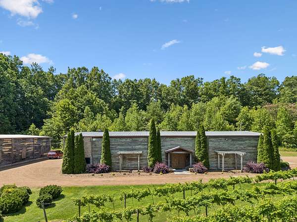 16.4 Acres of Improved Land for Sale in Hampshire, Tennessee