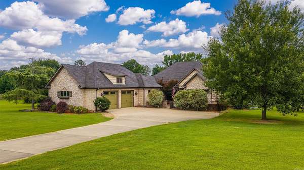 3 Acres of Land with Home for Sale in Greenbrier, Arkansas