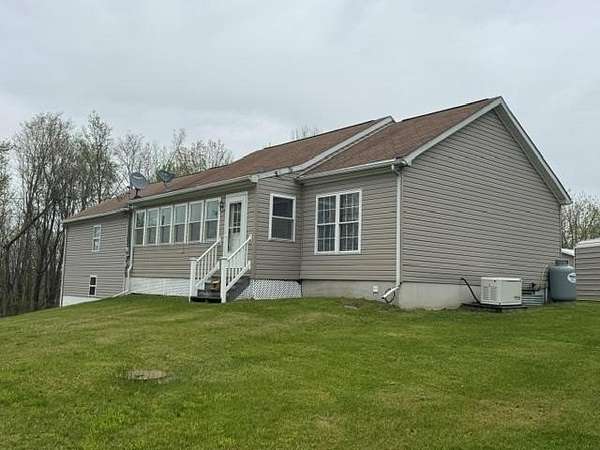 4 Acres of Land with Home for Lease in Stevensville, Pennsylvania