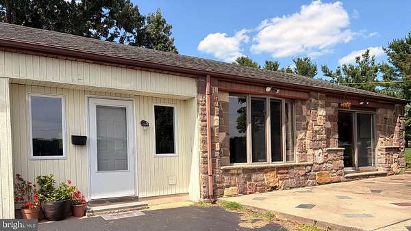 12 Acres of Land with Home for Lease in Pennington, New Jersey