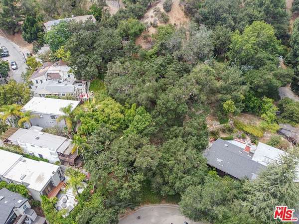 0.1 Acres of Land for Sale in Los Angeles, California