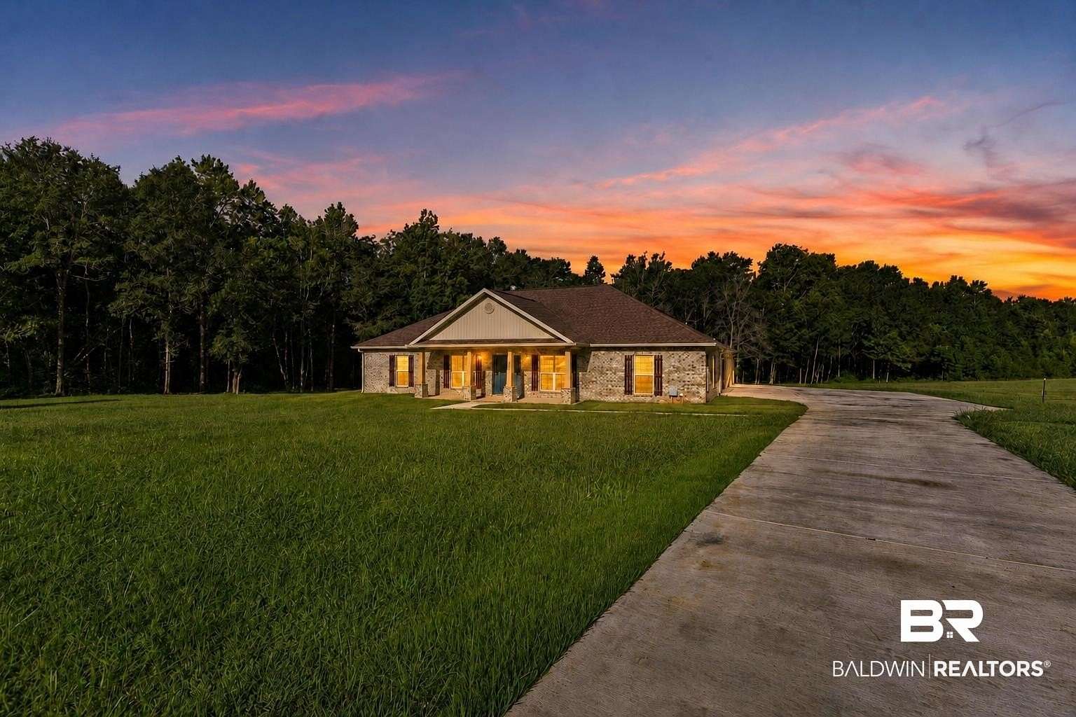 3.1 Acres of Land with Home for Sale in Irvington, Alabama