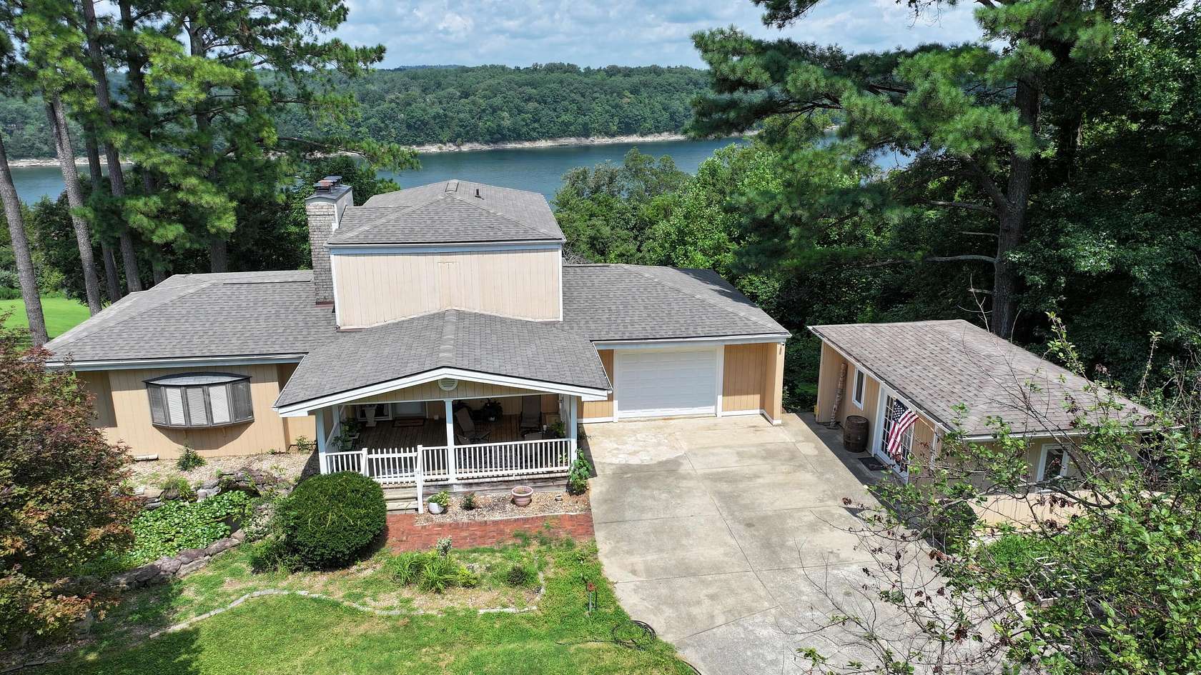 5 Acres of Land with Home for Sale in Monticello, Kentucky