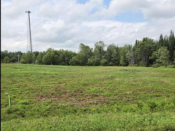 3 Acres of Residential Land for Sale in Plymouth, Maine