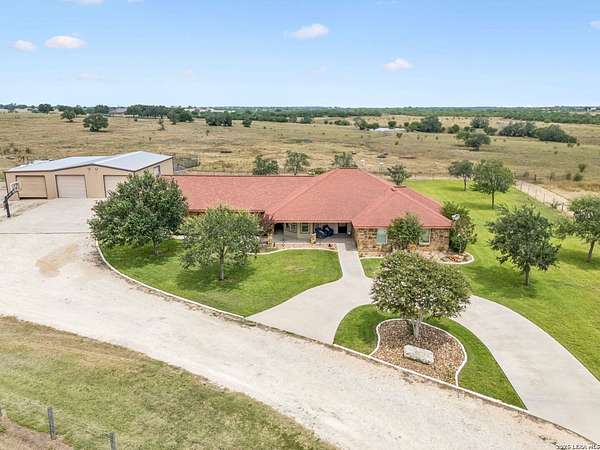 50 Acres of Agricultural Land with Home for Sale in Gillett, Texas