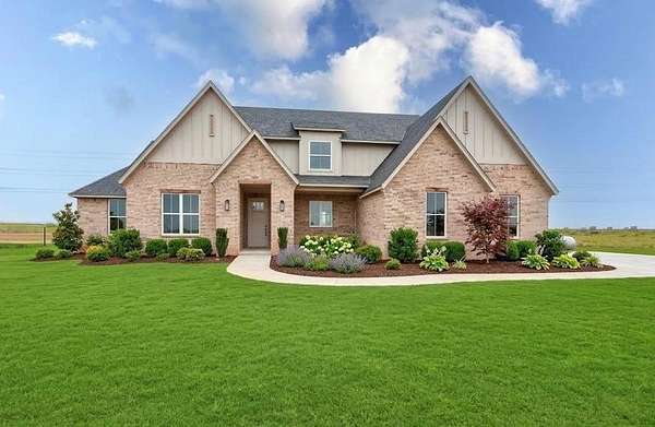 2 Acres of Land with Home for Sale in Piedmont, Oklahoma