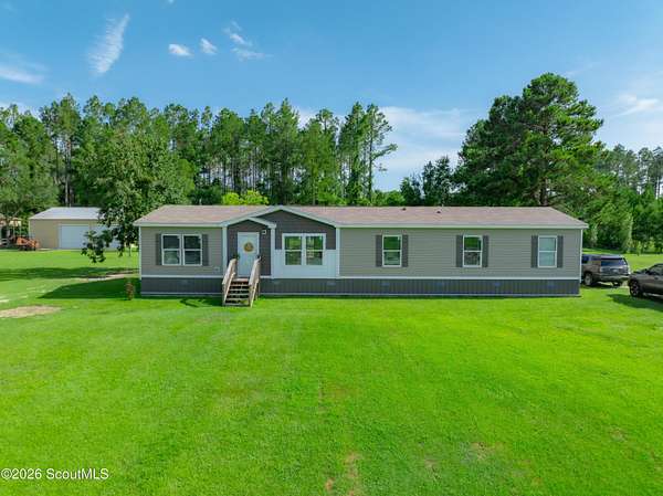 1.7 Acres of Land with Home for Sale in Blackshear, Georgia