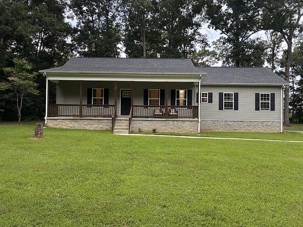 2.1 Acres of Land with Home for Sale in Woodbury, Tennessee