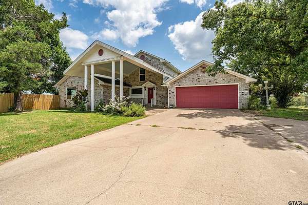 2.78 Acres of Land with Home for Sale in Frankston, Texas