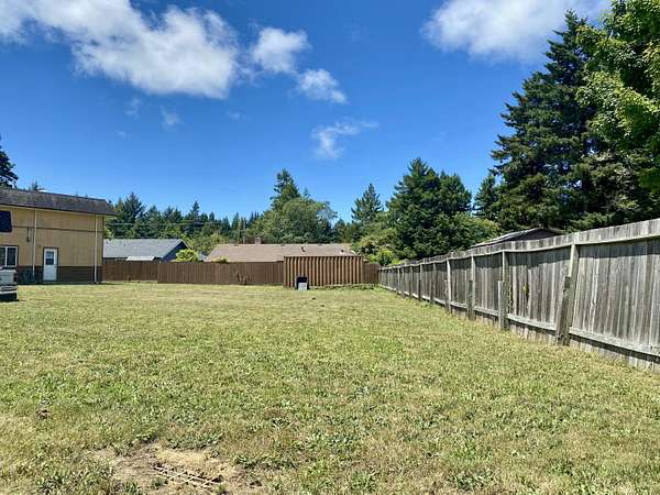 0.3 Acres of Residential Land for Sale in Cutten, California