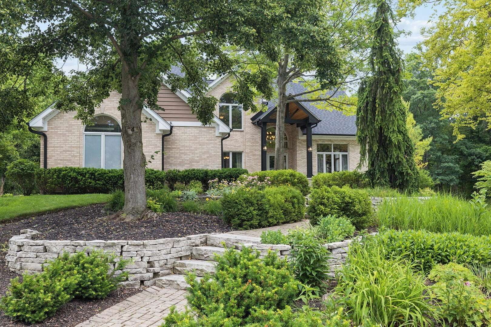 1.8 Acres of Land with Home for Sale in Homer Glen, Illinois