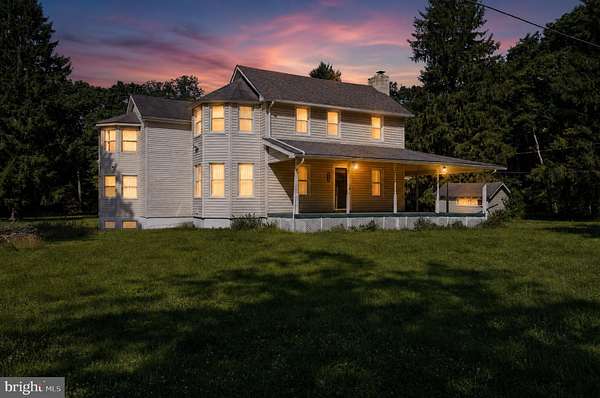 1.5 Acres of Land with Home for Sale in Pocono Lake, Pennsylvania