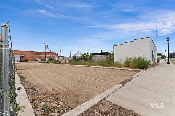 0.07 Acres of Mixed-Use Land for Sale in Homedale, Idaho
