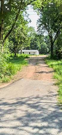 9.36 Acres of Land with Home for Sale in Henderson, Texas