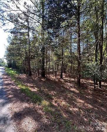 0.5 Acres of Land for Sale in Fort Lawn, South Carolina